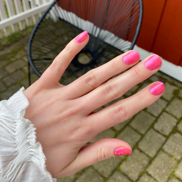 746 Pink Punch (semi-transparent)
