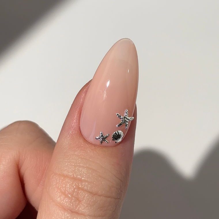 Aluminum shapes • Silver