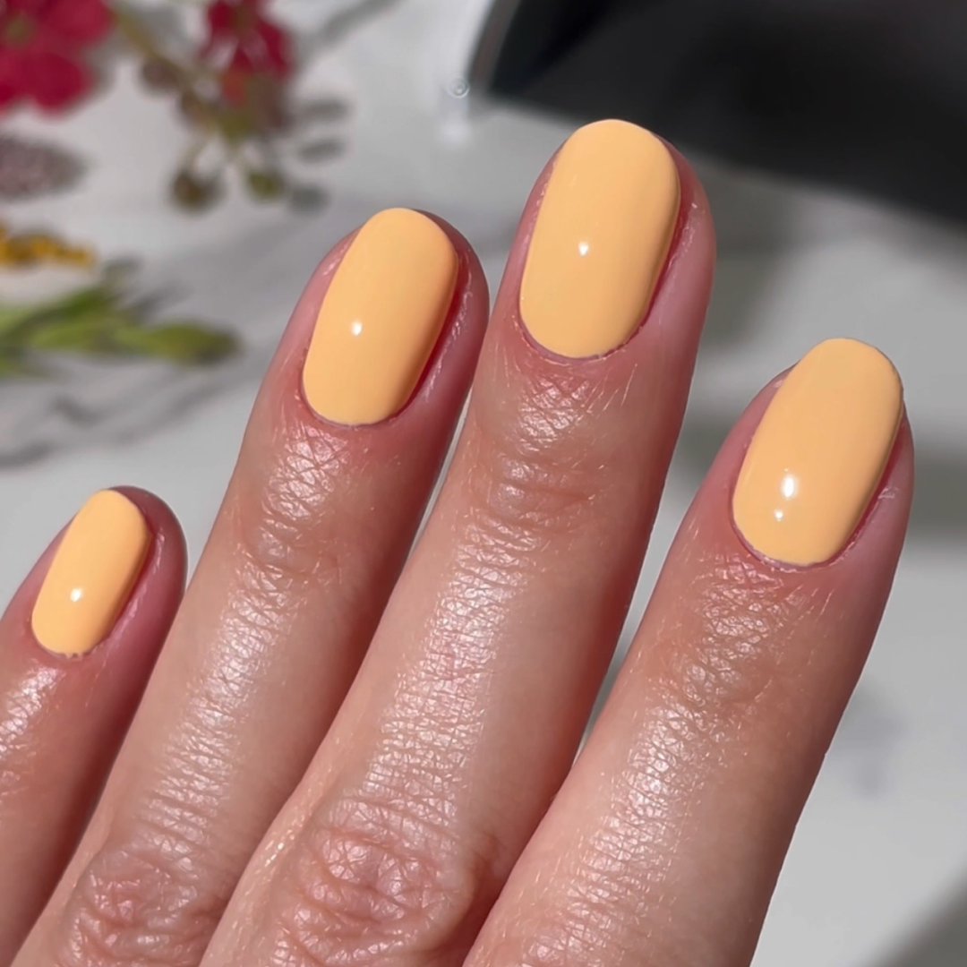 Gel Polish • 823 Amber Bloom • 21FREE