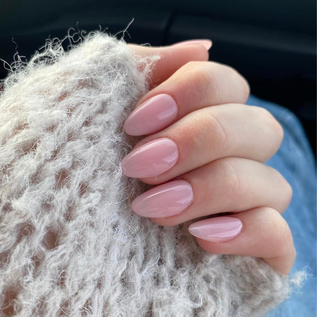 Glossy light pink gel polish manicure – 510 Baby Pink from the 21FREE+ line