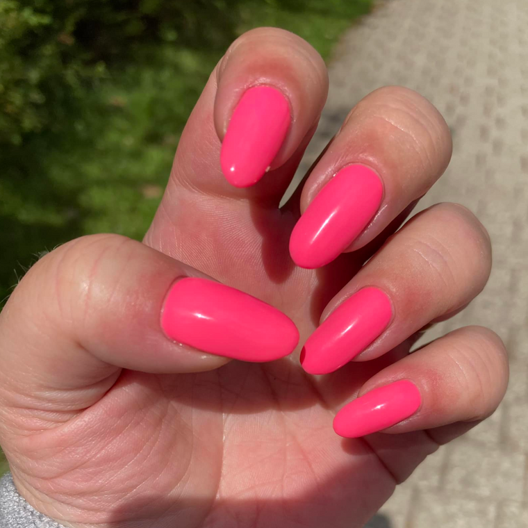 584 Hot Pink