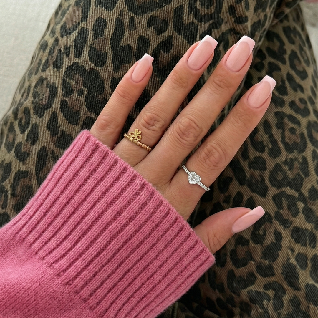 Gel Polish • 669 Blushing Nude (semi-transparent) • 21FREE