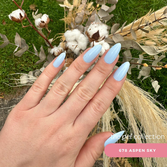 Gel Polish • 678 Aspen Sky • 21FREE • The Gel Collection™