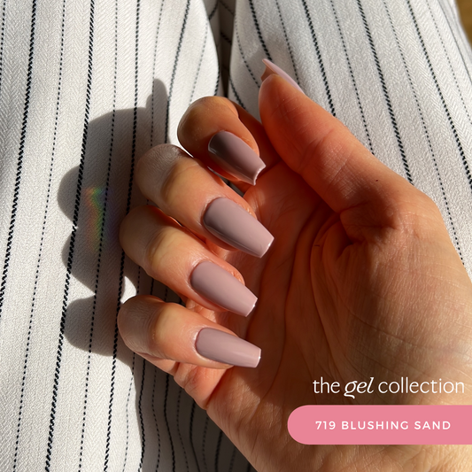 Gel Polish • 719 Blushing Sand • 21FREE