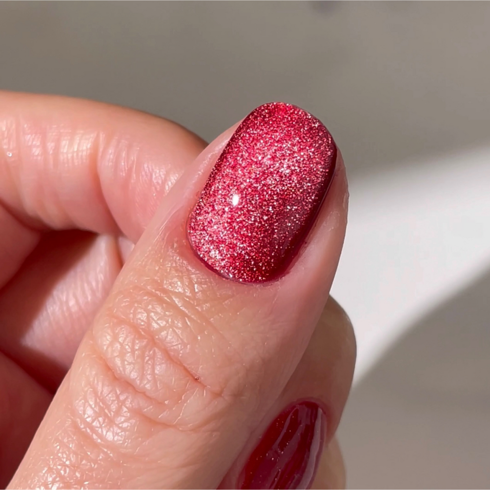 Cat Eye Gel Polish • Mars • 21FREE • The Gel Collection™