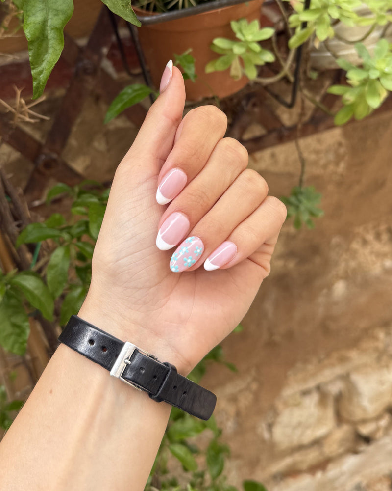 686 Caribbean Dream, 505 White, 510 Baby Pink
