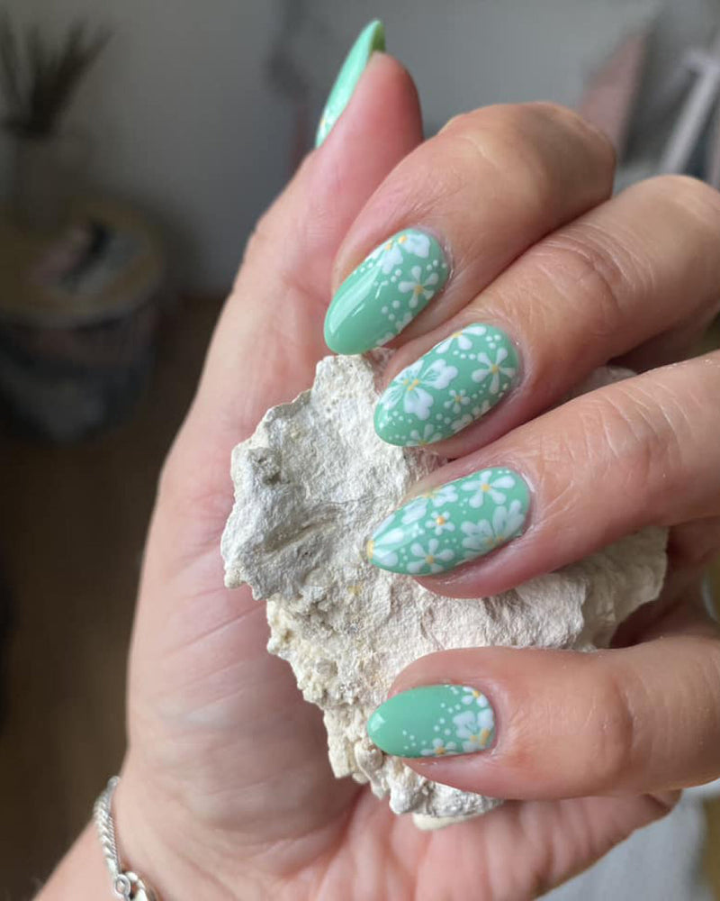 696 Tea Green, 505 