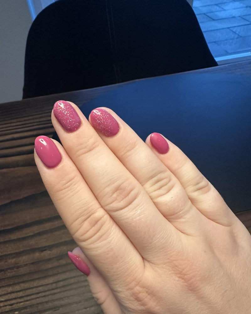 759 Glitter Crush, 597 Wild Orchid