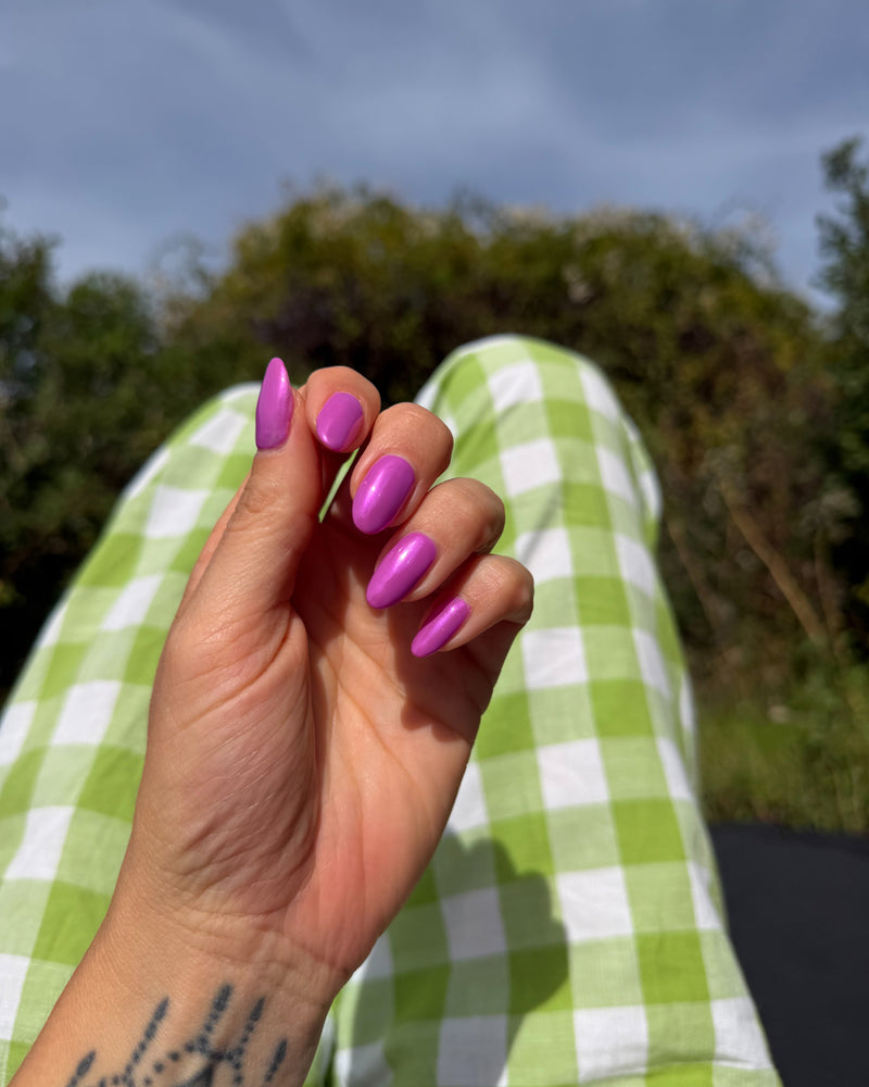 168 Crowned + Pearl Powder Purple 837:445