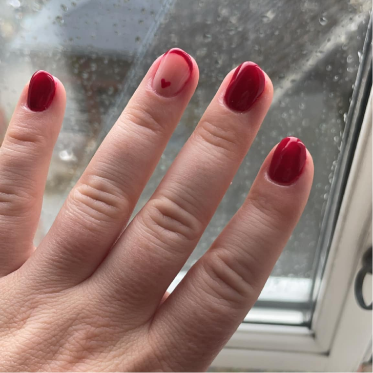 537 Merlot (semi-transparent)