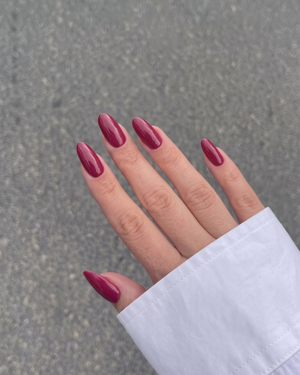 Gel Tips Round Medium på hånden