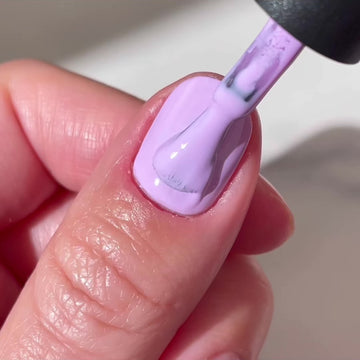 Gel Polish • 821 Lilac Kiss • 21FREE