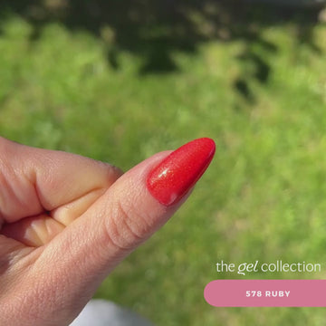 Gel Polish • 578 Ruby • 21FREE