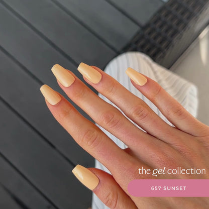 Gel Polish • 657 Sunset • 21FREE