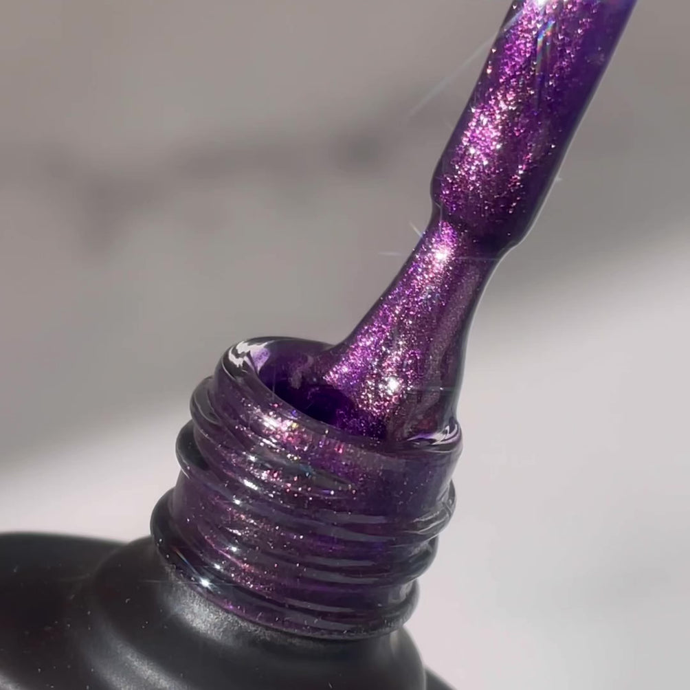 Cat Eye Gel Polish • Galaxy • 21FREE • The Gel Collection™